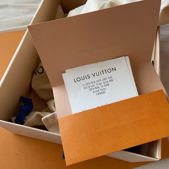 authentic Louis Vuitton sunbath sandals. EU size 35. Size 5 US - Picture 3 of 4